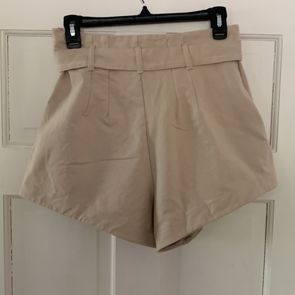 H&M Belted shorts - Picture 4 of 5